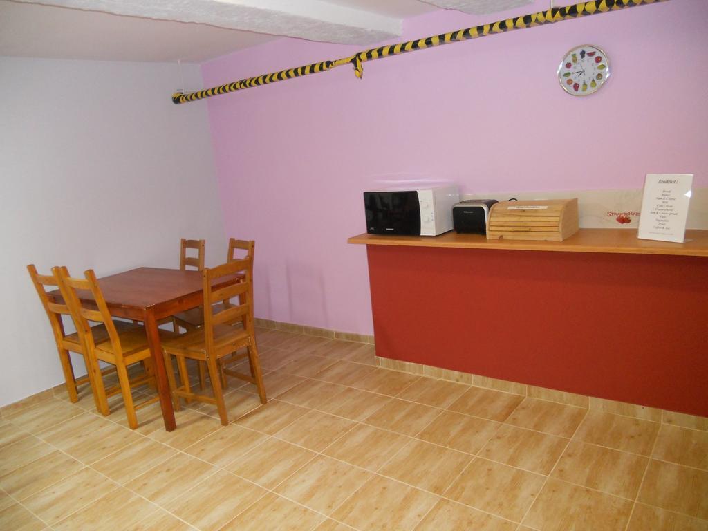 Old Town Hostel Гданьск Экстерьер фото